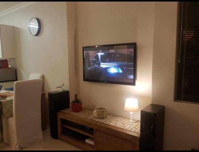 2 BEDROOM APARTMENT FOR SALE IN UMHLANGA RIDGE